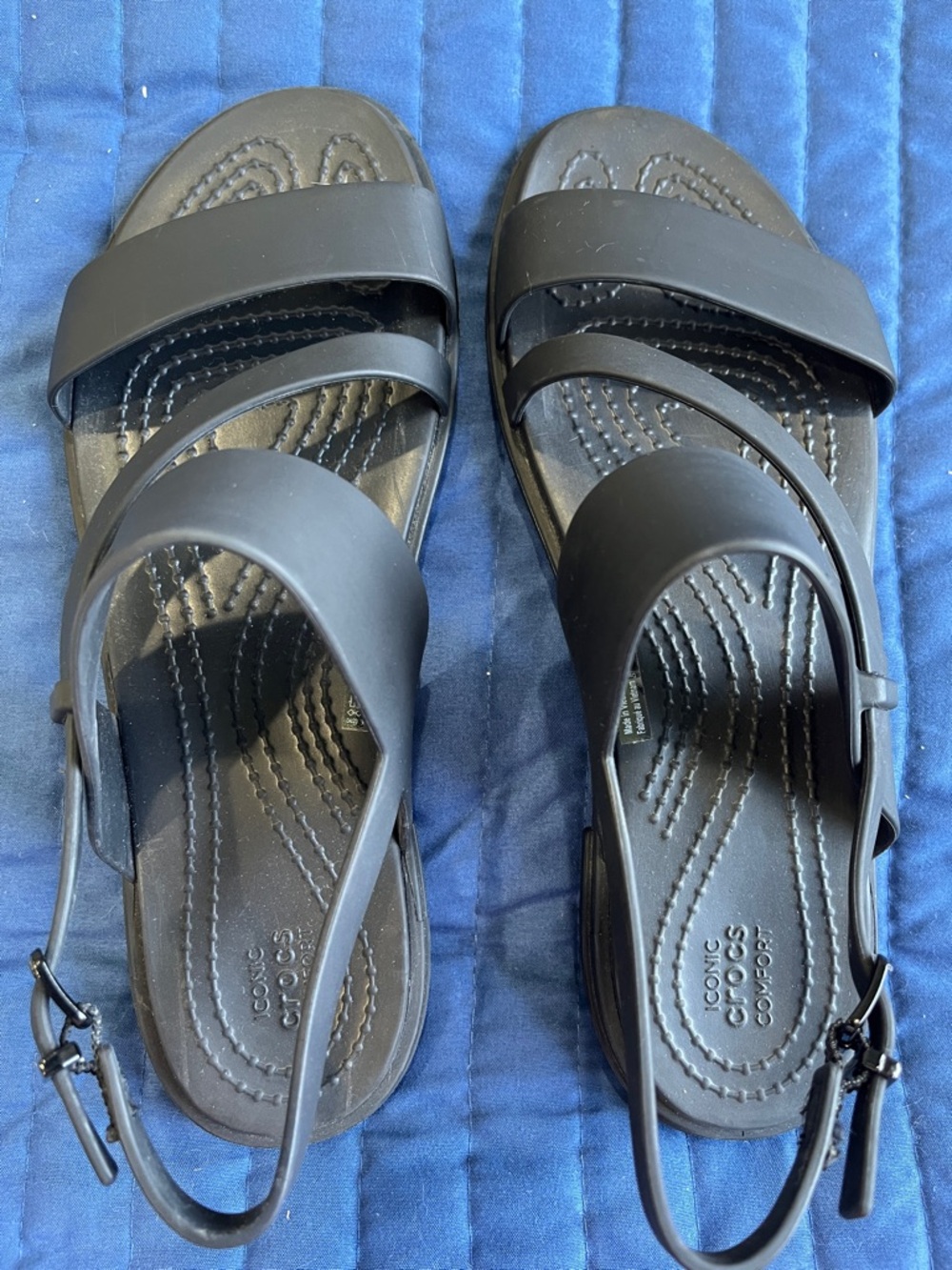 CROCS Black Strappy Slide Sandals - Picture 4 of 4